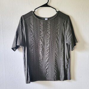 NWOT Green Lace Front Short Sleeve Tee Size M